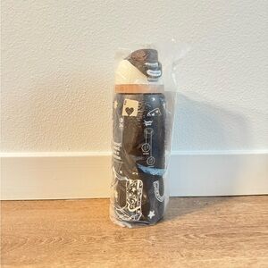 Owala Limited Edition Urban Outfitters 32oz Freesip Good Luck